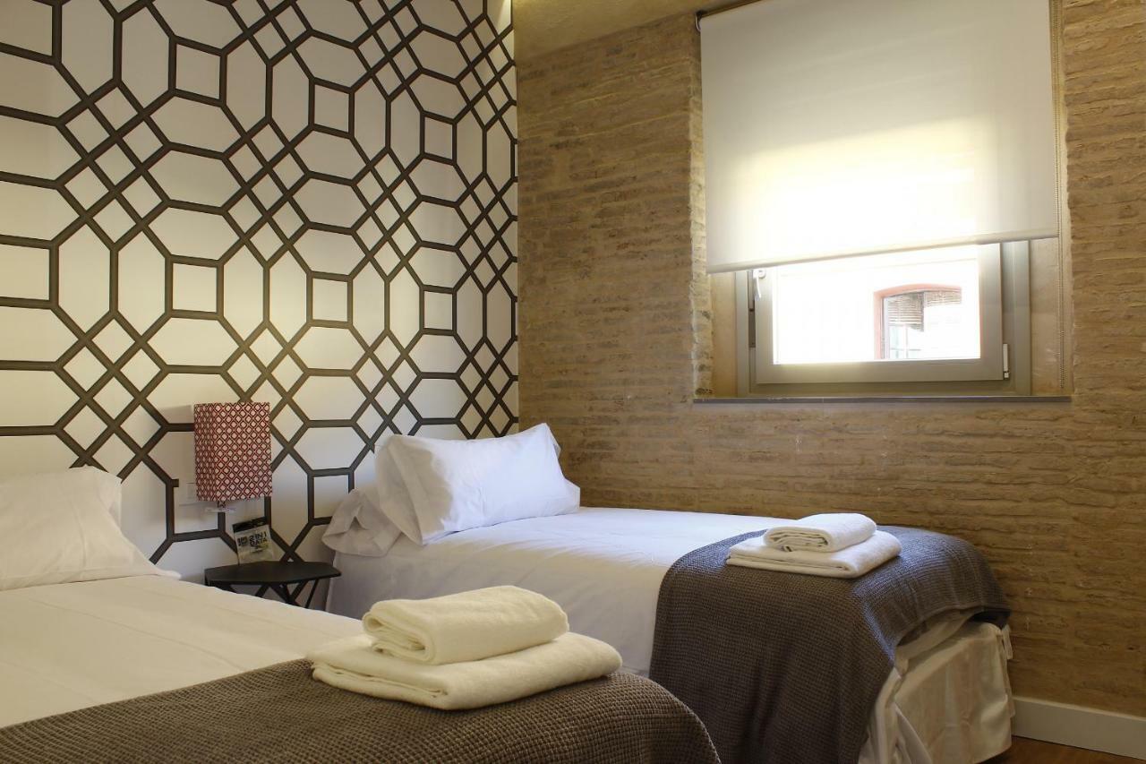 Apartamentos Rg Suites Jardines De Murillo Seville Exterior photo