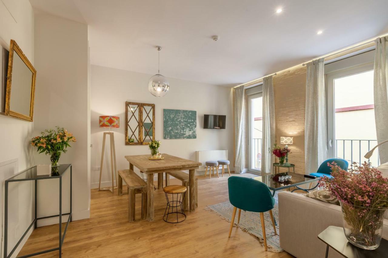 Apartamentos Rg Suites Jardines De Murillo Seville Exterior photo
