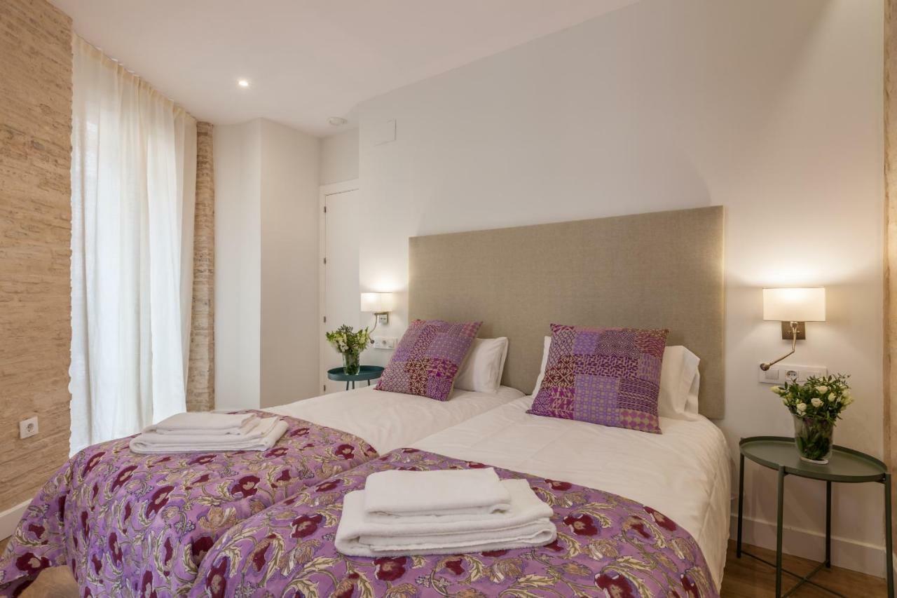 Apartamentos Rg Suites Jardines De Murillo Seville Exterior photo