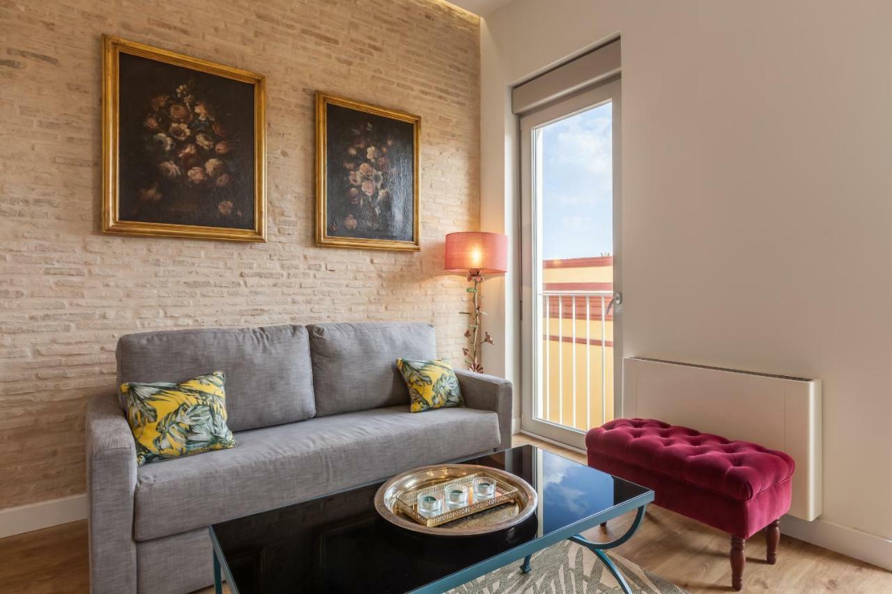 Apartamentos Rg Suites Jardines De Murillo Seville Exterior photo