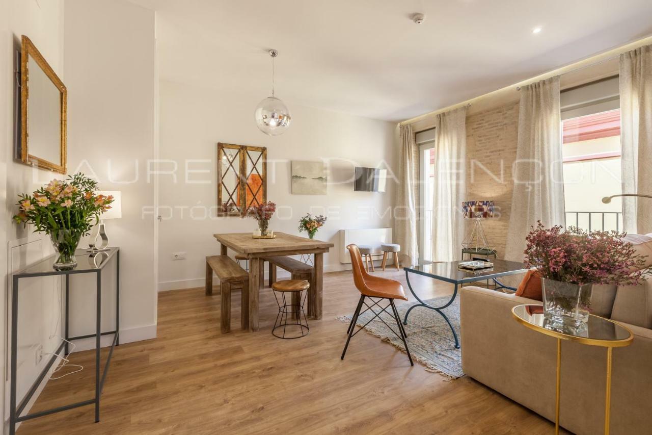 Apartamentos Rg Suites Jardines De Murillo Seville Exterior photo